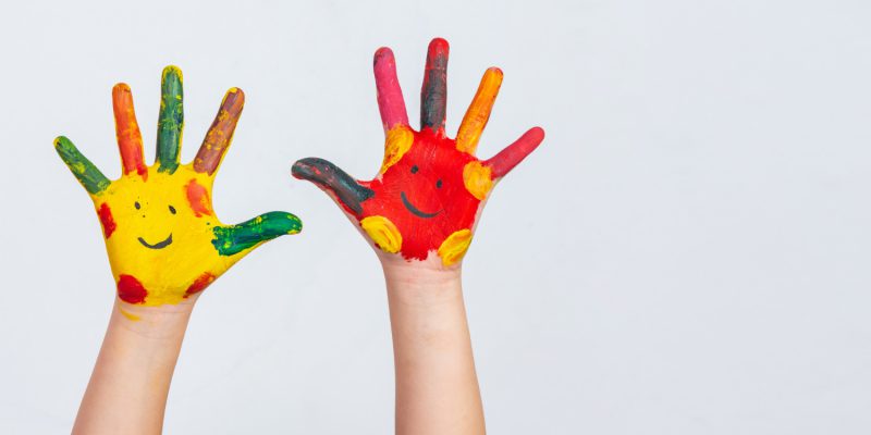 hands-child-who-smeared