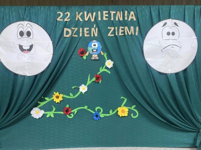 „Ziemia” „W moich rękach Ziemia cała Oby nigdy nie płakała Oby czysta zdrowa była Bym i ja była szczęśliwa…” DZIEŃ ZIEMI w naszym przedszkolu 🌳🌍